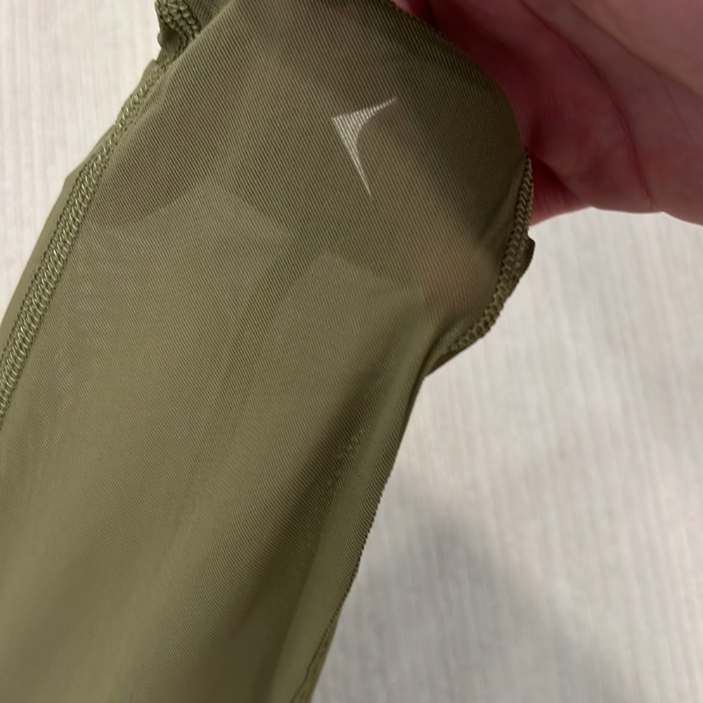 Lululemon mesh olive leggings - Picture 2 of 4